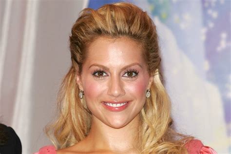 13 anos após a morte de Brittany Murphy, seu irmão。